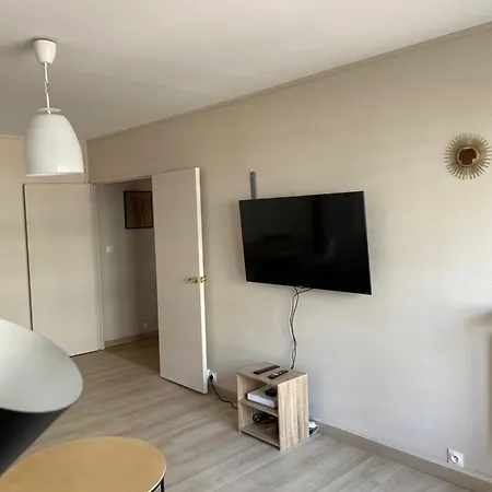 Calme Et Confort -Chambre Privee Dans Un Appartement- Angouleme Exterior photo
